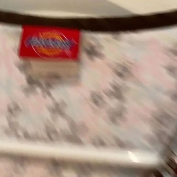 One of my favs! Dickies scrub top size M - Picture 2 of 3